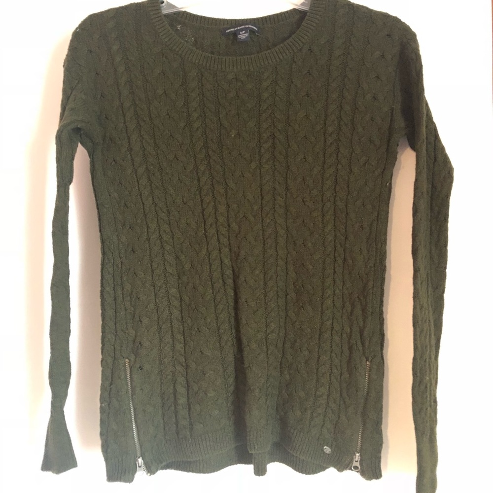 sweater with zippers on bottom